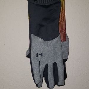 Under Armor cold gear Infrared Gloves